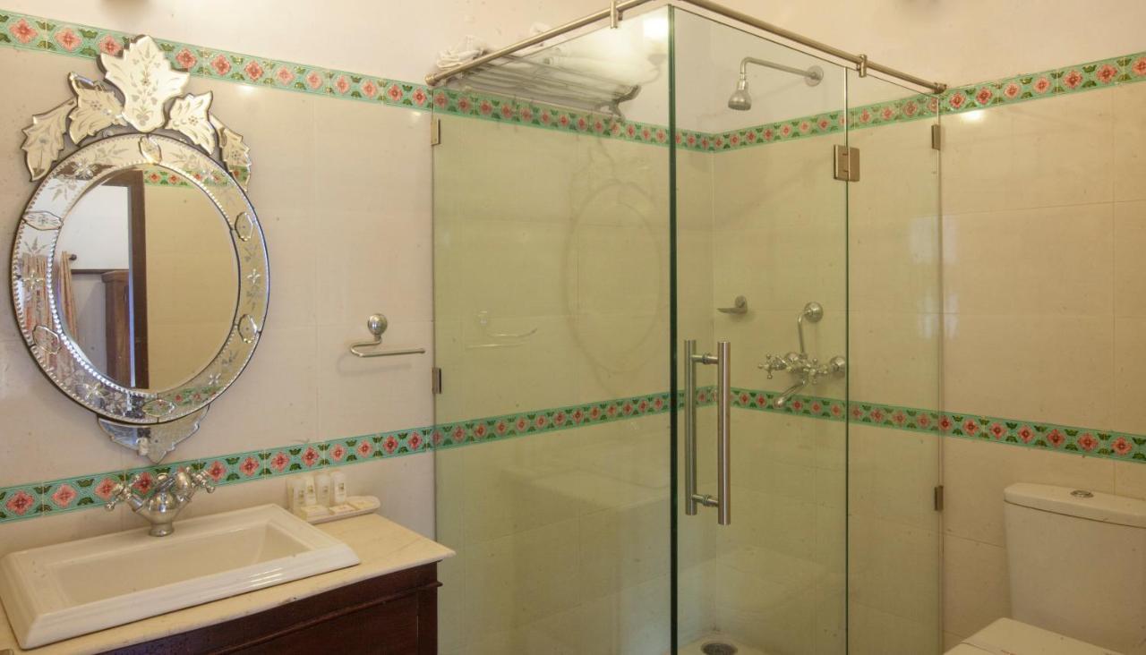 Lake Pichola Hotel Udajpur Zewnętrze zdjęcie